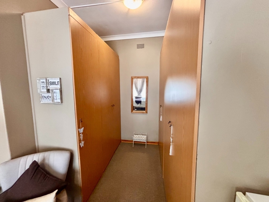 4 Bedroom Property for Sale in Wilkoppies North West